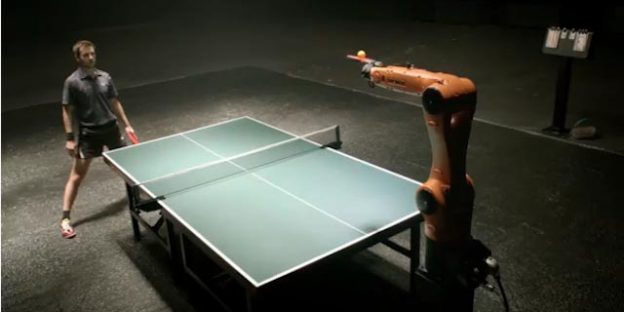 Duelo ping pong robot kuka