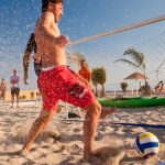 Partido de fútbol playa