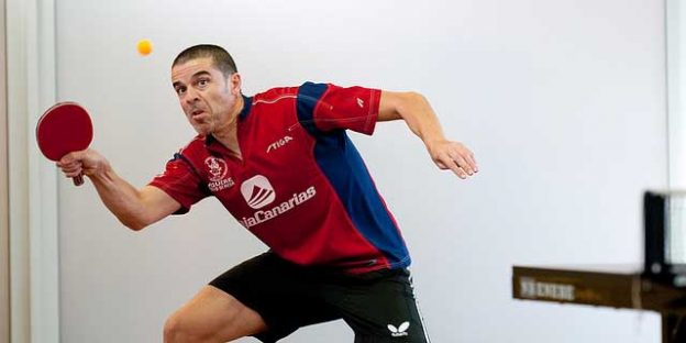 jugador de ping pong